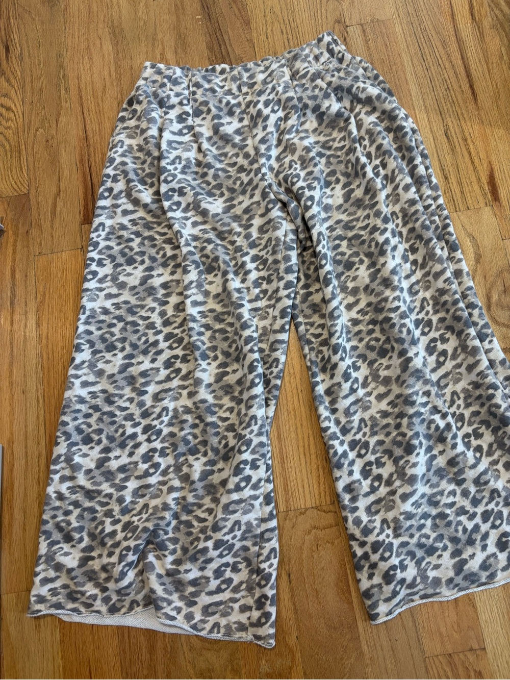 Aerie street trouser leopard sweatpant